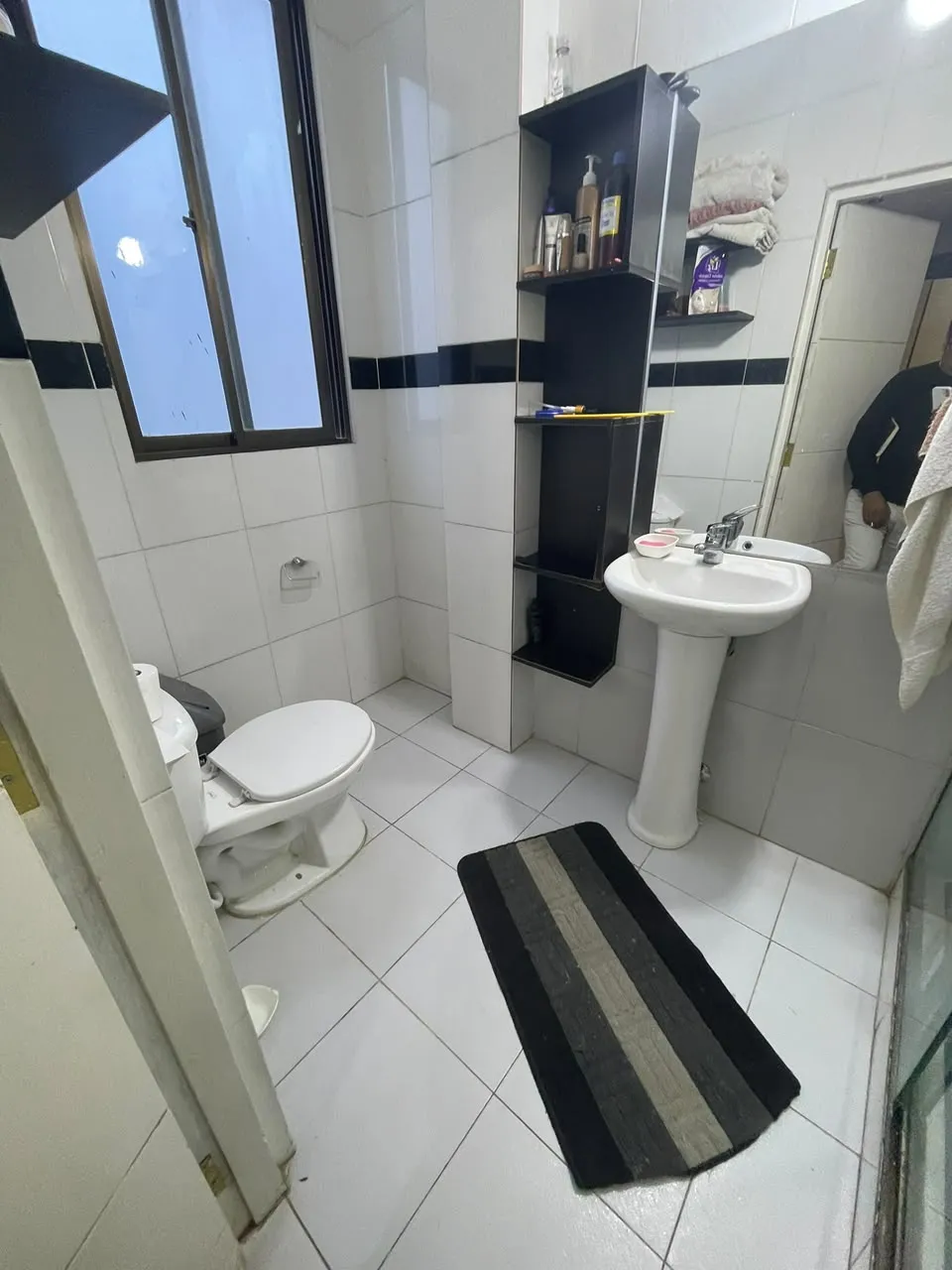 Baño completo del segundo piso