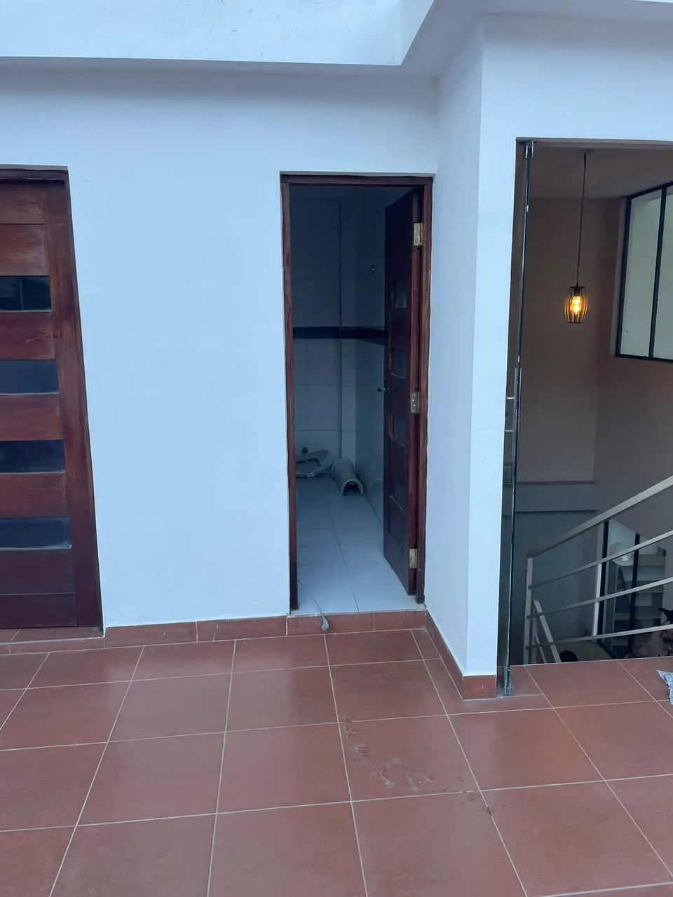 Terraza con acceso al cuarto de lavado